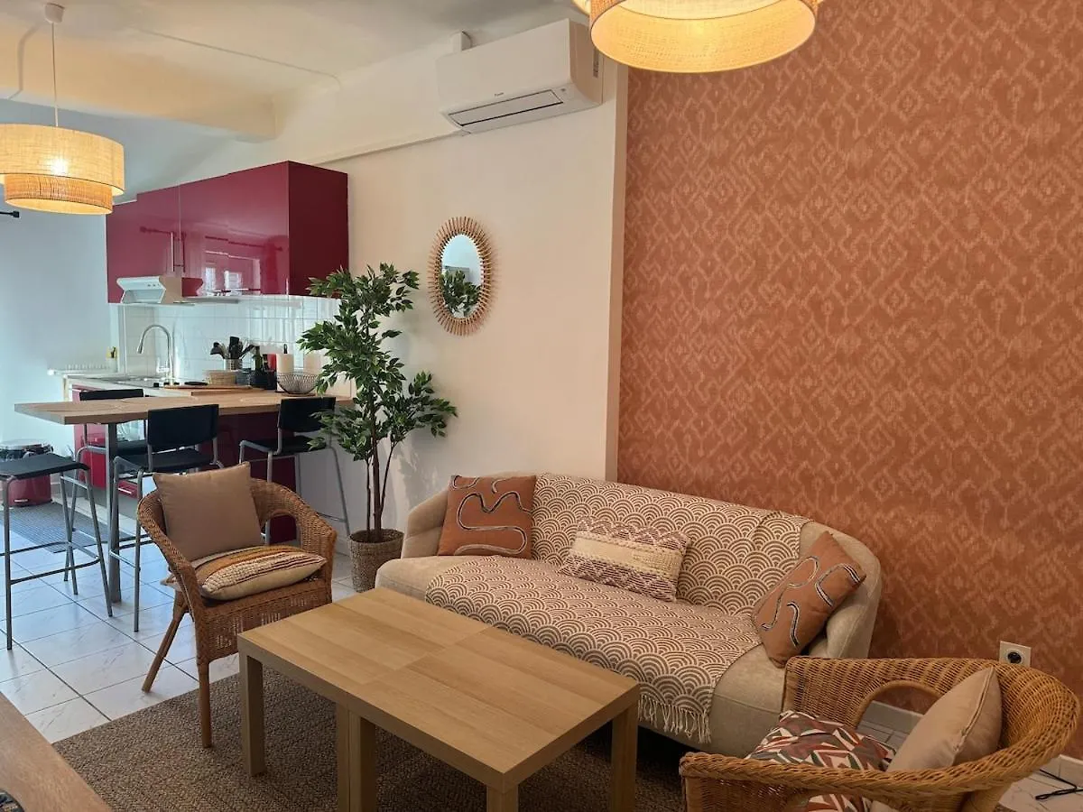 Ollie Des Carmes With Clim And Free Parking 300M Away Apartment Avignon
