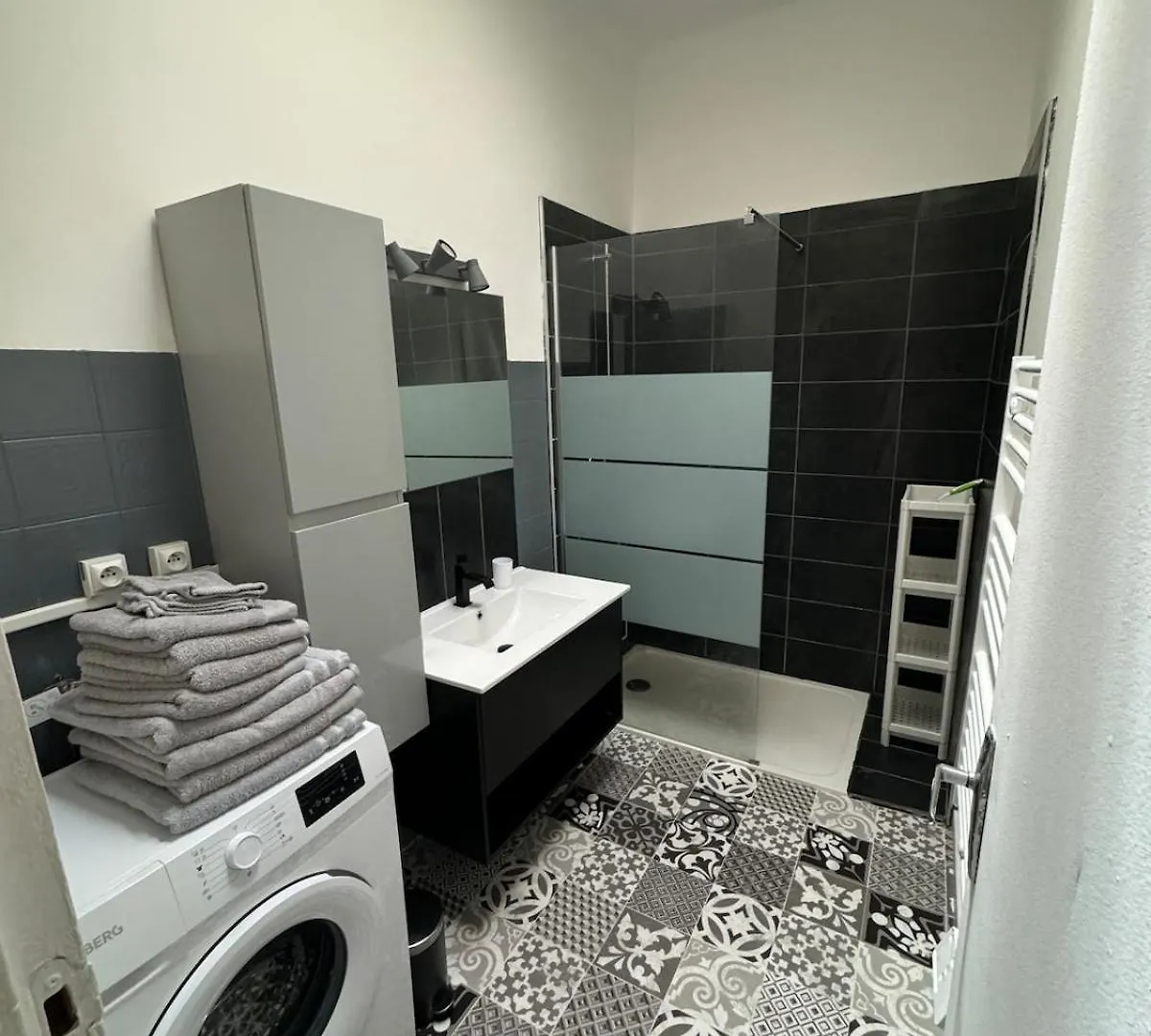 Ollie Des Carmes With Clim And Free Parking 300M Away Apartment Avignon 0*,  France
