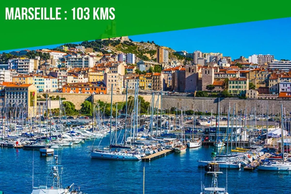 Ollie Des Carmes With Clim And Free Parking 300M Away Apartment Avignon